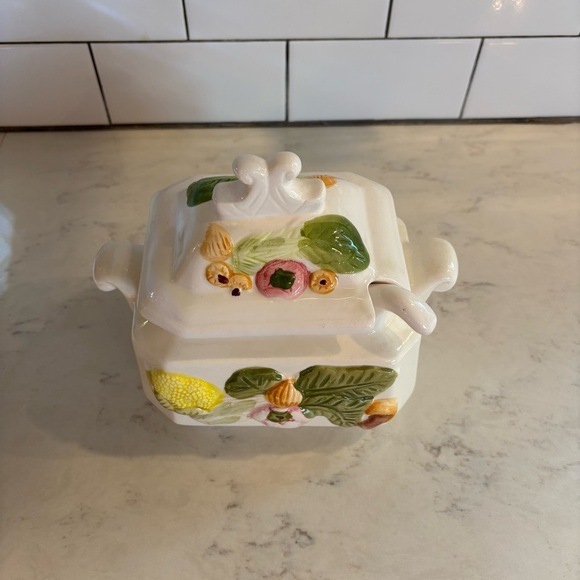 Vintage Ceramic Embossed Vegetable Soup Tureen with Ladle Oval Japan Whimsical - Picture 2 of 10